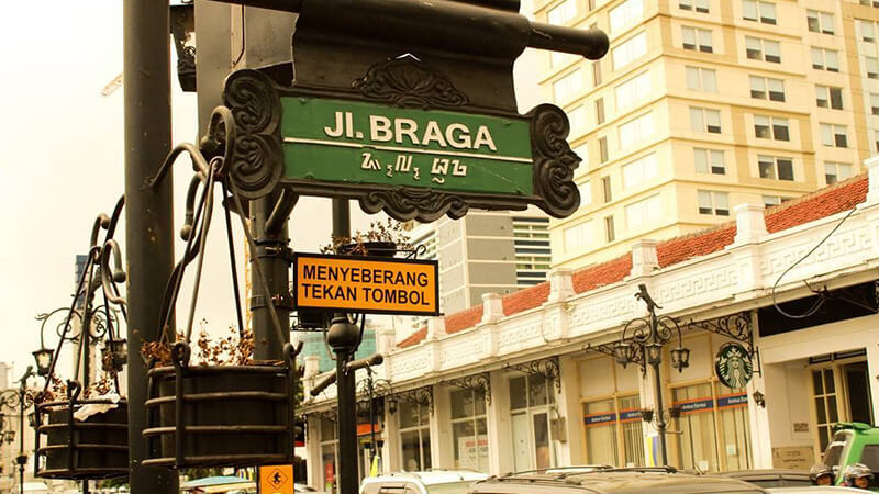 Wisata Bandung - Jalan Braga