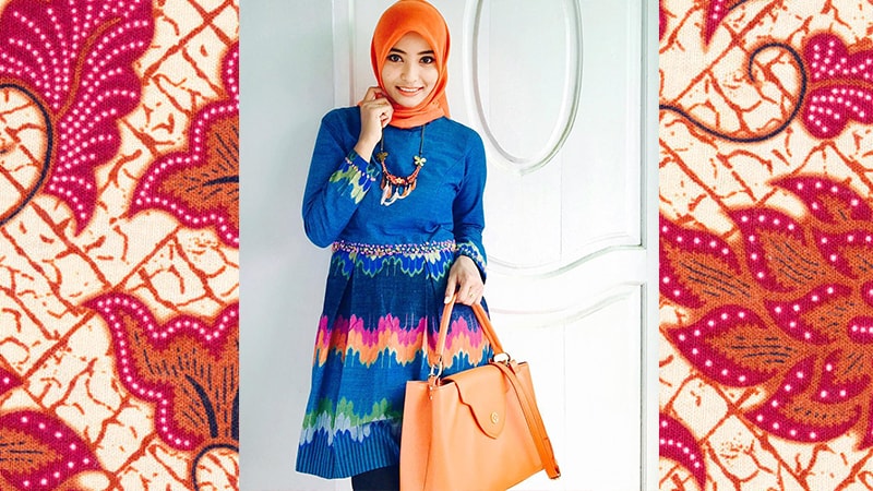 Model Baju Batik Wanita Lengan Panjang - Batik Kombinasi Polos