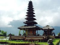 Tempat wisata di Bali - Pura Ulun Danu