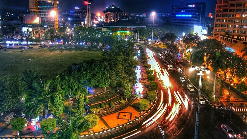 Wisata Simpang Lima Semarang - Simpang Lima Malam Hari