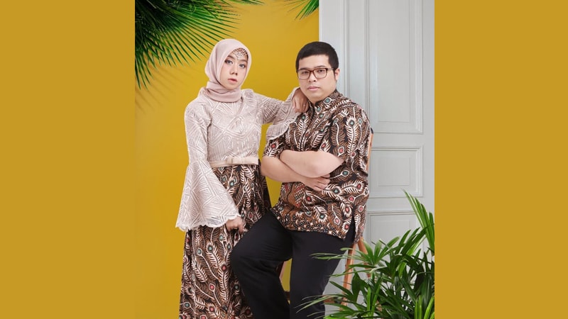Model baju batik couple modis - Sarimbit gamis