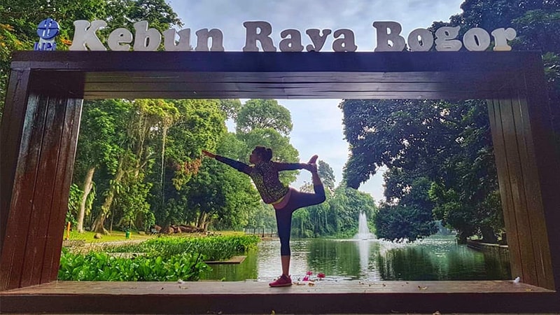 Tempat Wisata Kebun Raya Bogor - Yoga