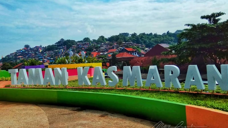 Kampung Pelangi Semarang - Taman Kasmaran