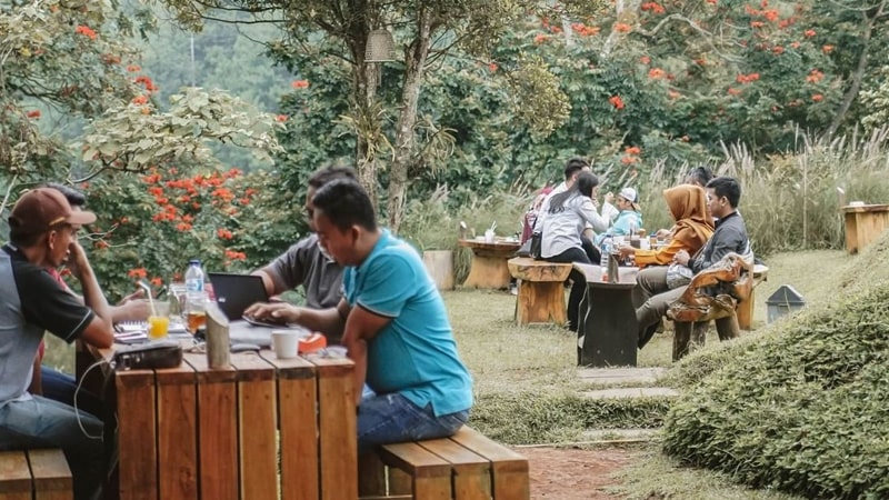 Tempat Ngopi di Bandung - Cafe D'Pakar