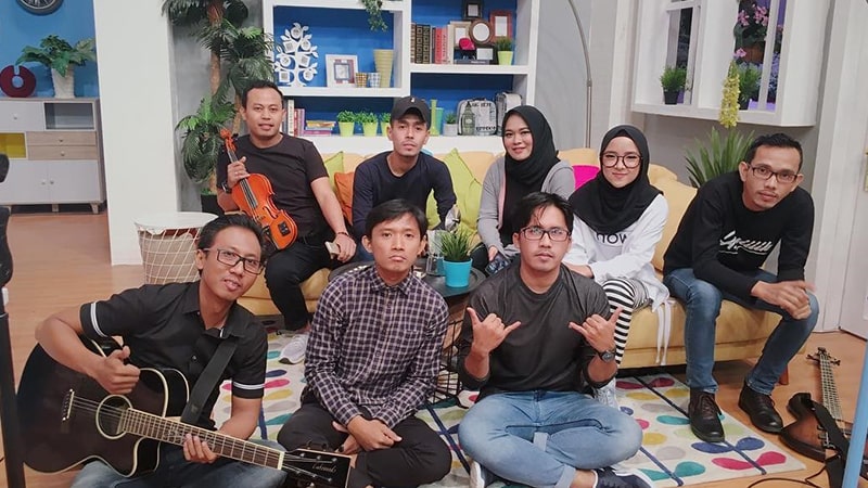 lirik lagu Nissa Sabyan Ya Maulana - Grup musik Sabyan