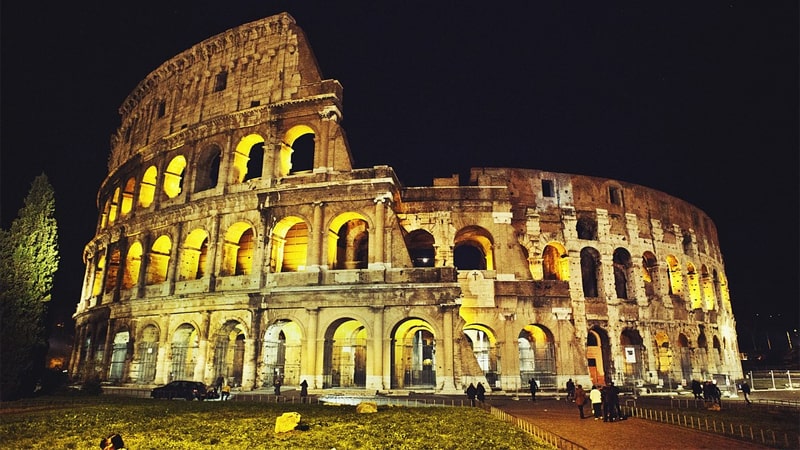 Tujuh Keajaiban Dunia - Colosseum
