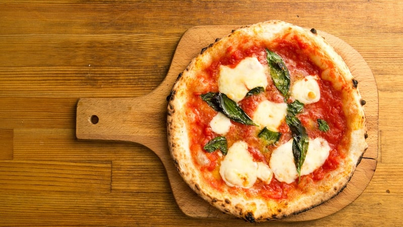 Makanan Terenak di Dunia - Pizza Neapolitan
