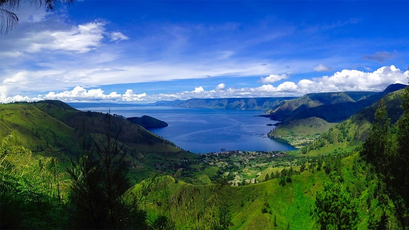 Danau Terbesar di Indonesia - Danau Toba