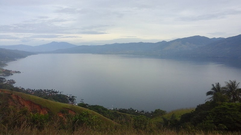 Danau Terbesar di Indonesia - Danau Singkarak