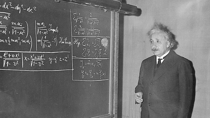 Biografi Albert Einstein - Penemuan Albert Einstein