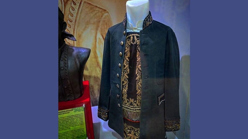 Biografi Pangeran Antasari - Baju Kebesaran