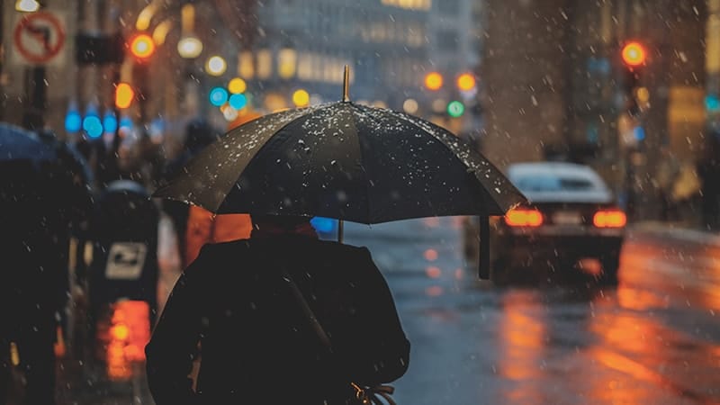 Kata-Kata Bijak Mutiara tentang Hujan - Payung Hitam