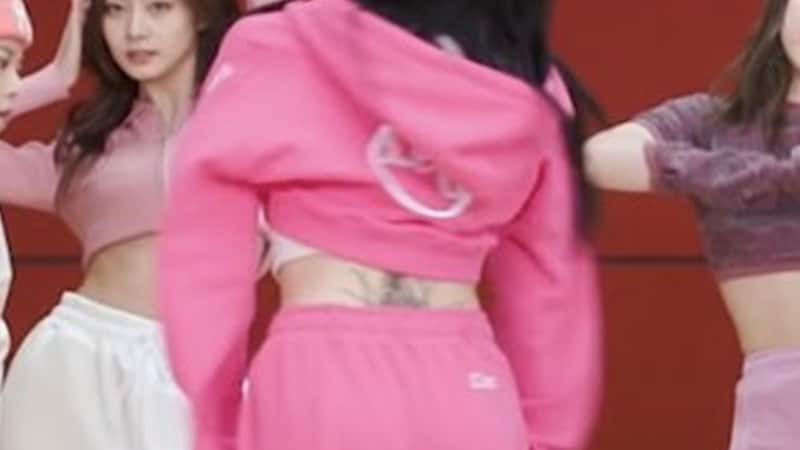 Chaeyoung TWICE tato di punggung
